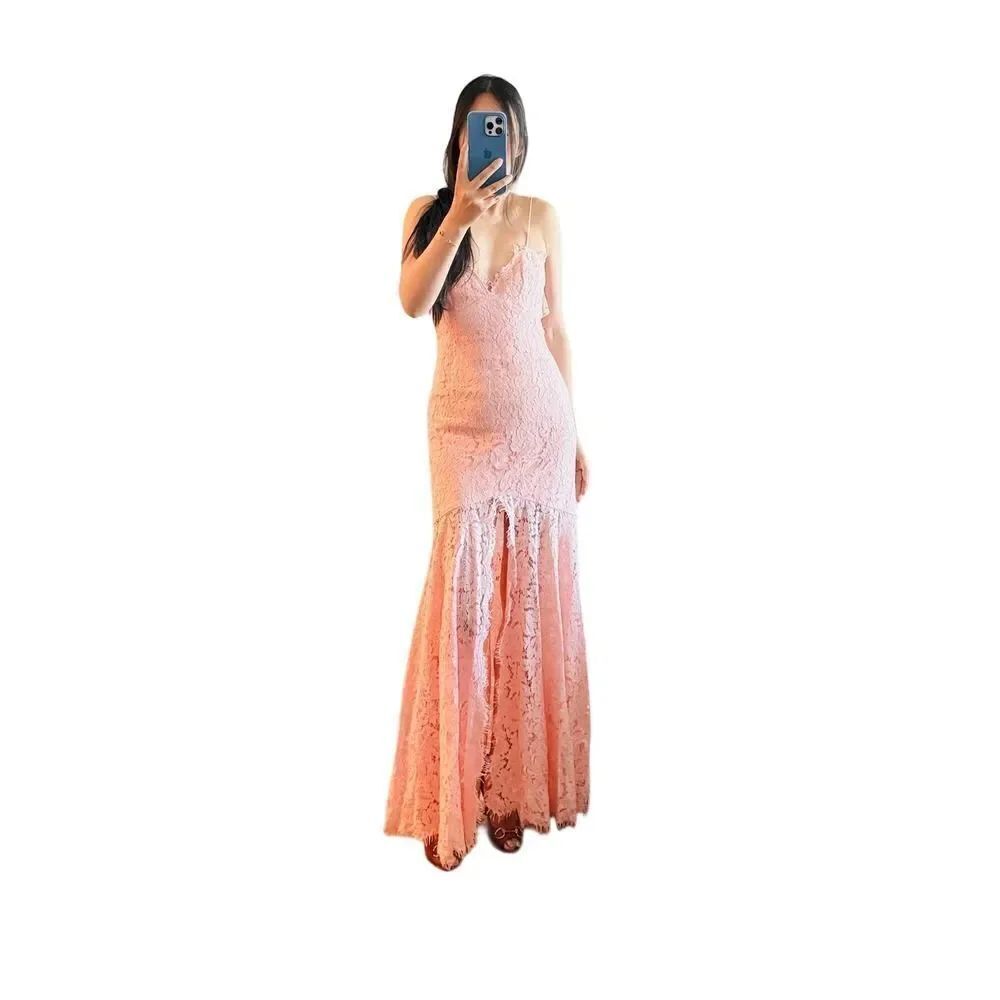 FAME AND PARTNERS Babe Lace Gown US0